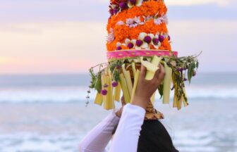 ムラスティの花飾り